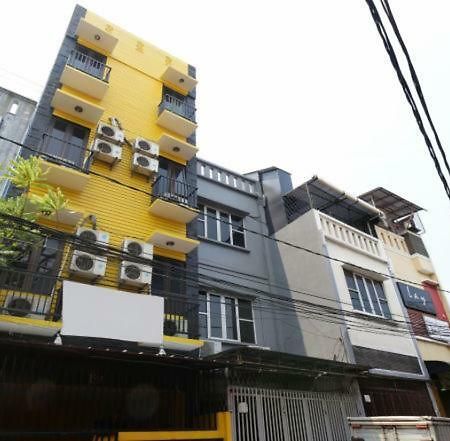 Kamar Keluarga Mangga Besar Hotell Jakarta Exteriör bild
