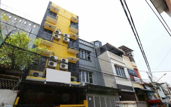 Kamar Keluarga Mangga Besar Hotell Jakarta Exteriör bild