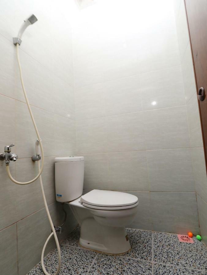 Kamar Keluarga Mangga Besar Hotell Jakarta Exteriör bild