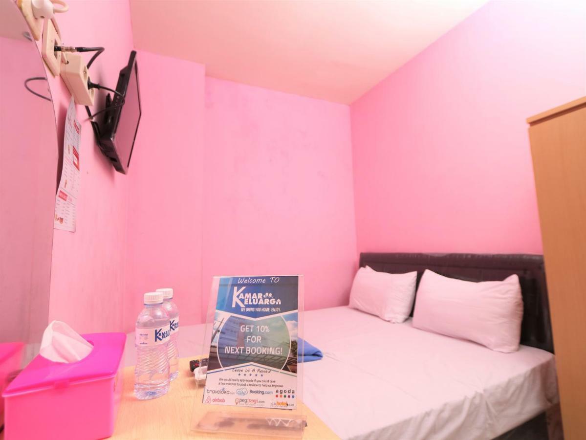 Kamar Keluarga Mangga Besar Hotell Jakarta Exteriör bild